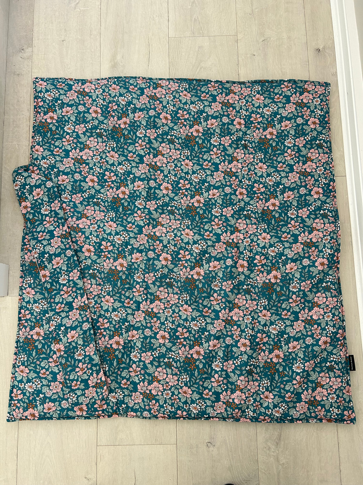 Aqua Floral travel play mat