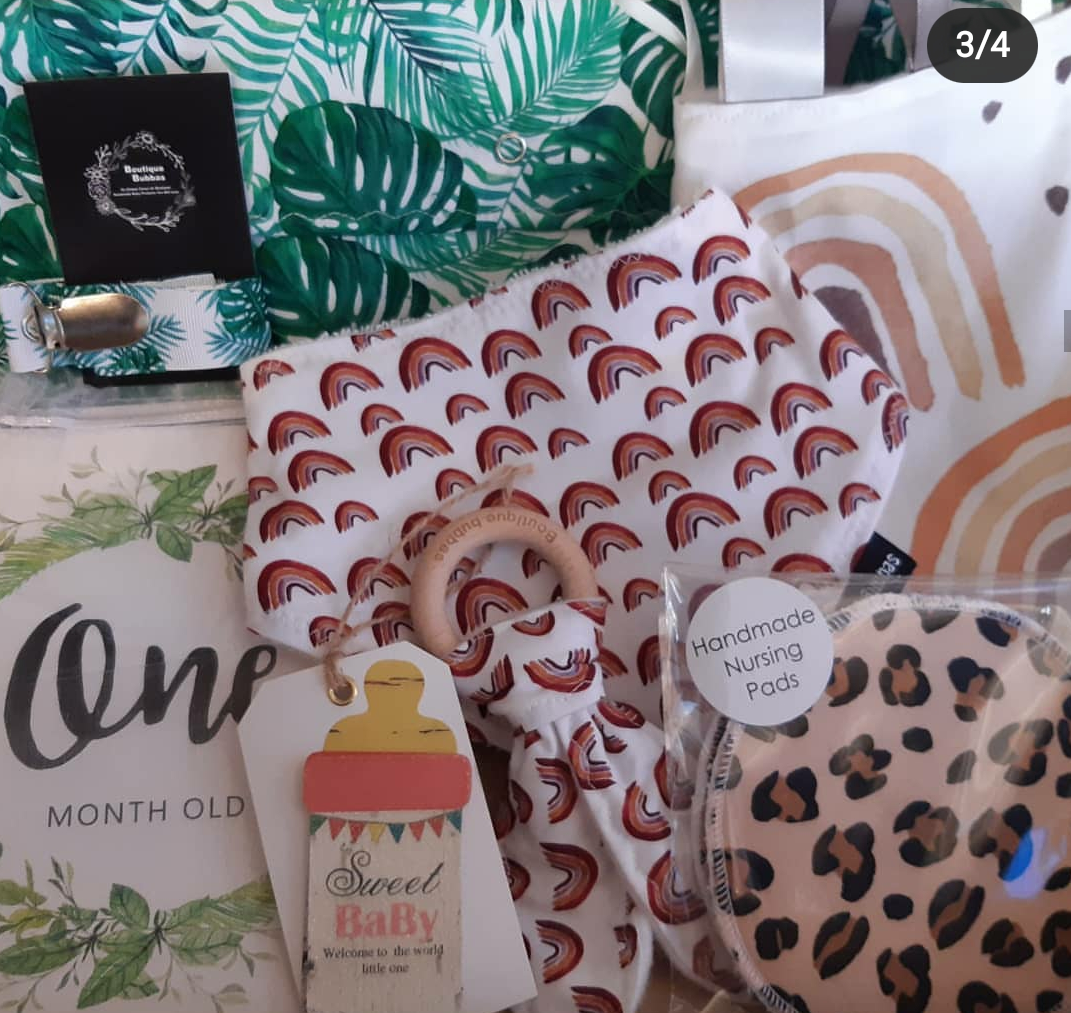 Large Gift box ( PRODUCTS NOT INCLUDED) box only