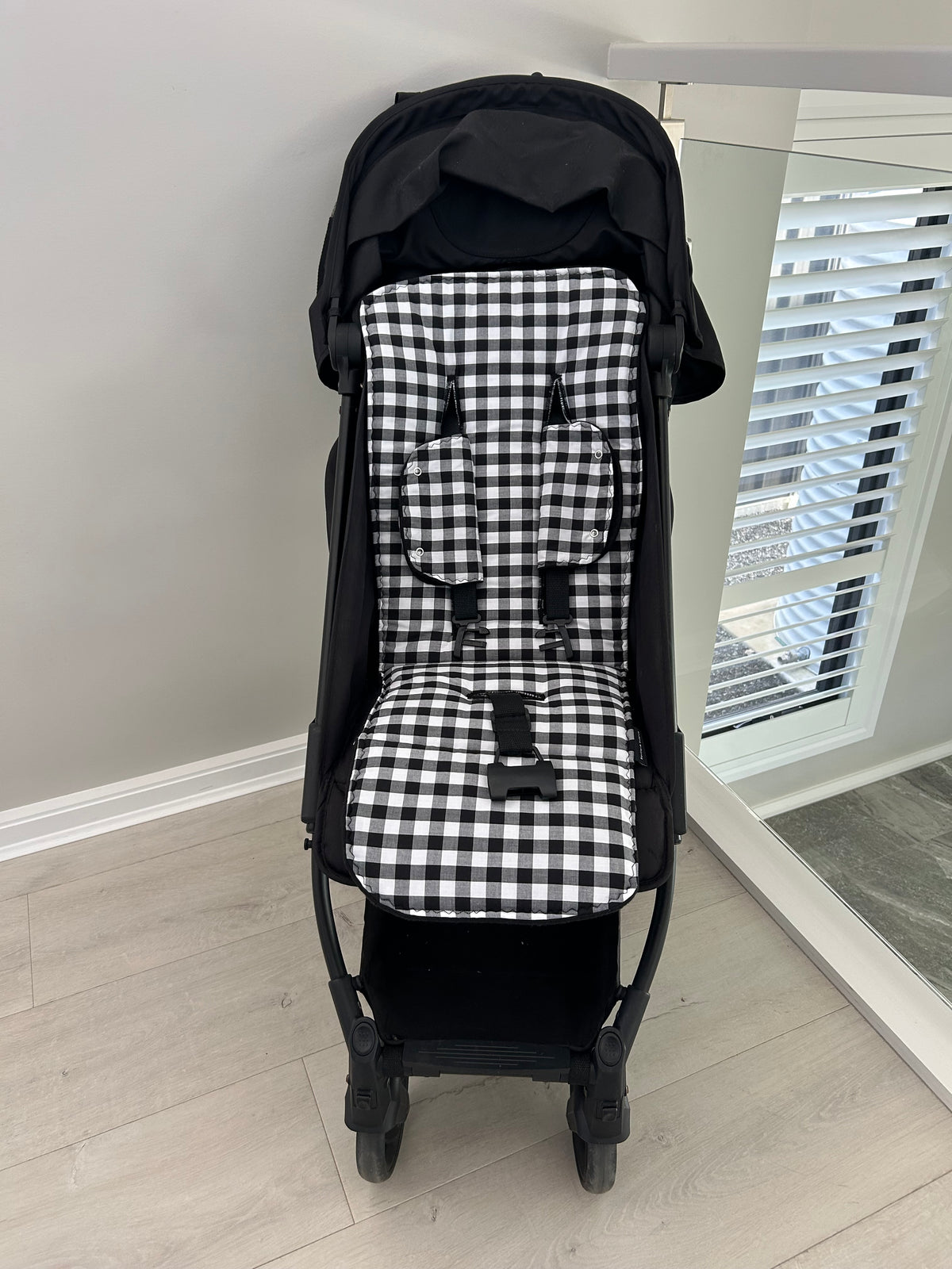 Black Gingham Universal pramliner set