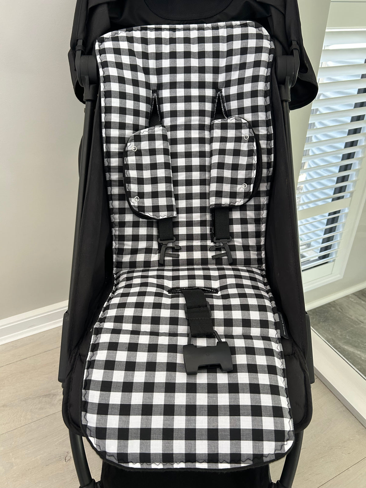Black Gingham Universal pramliner set