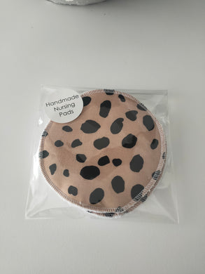 Washable leopard nursing pads